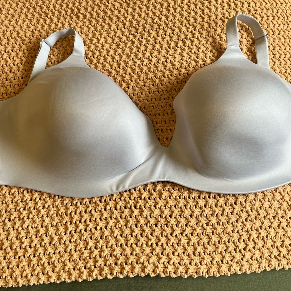Victorias Secret Bare Infinity Flex Bra